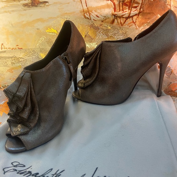 Elizabeth and James heeled booties - Picture 4 of 7